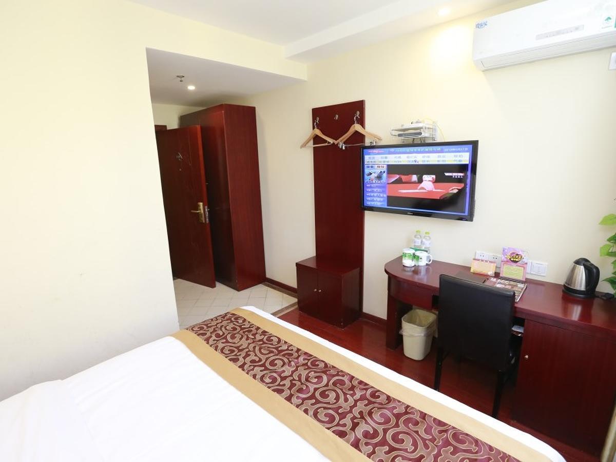 Greentree Inn Henan Qinyang Middle Huaifu Road Express Hotel Kültér fotó